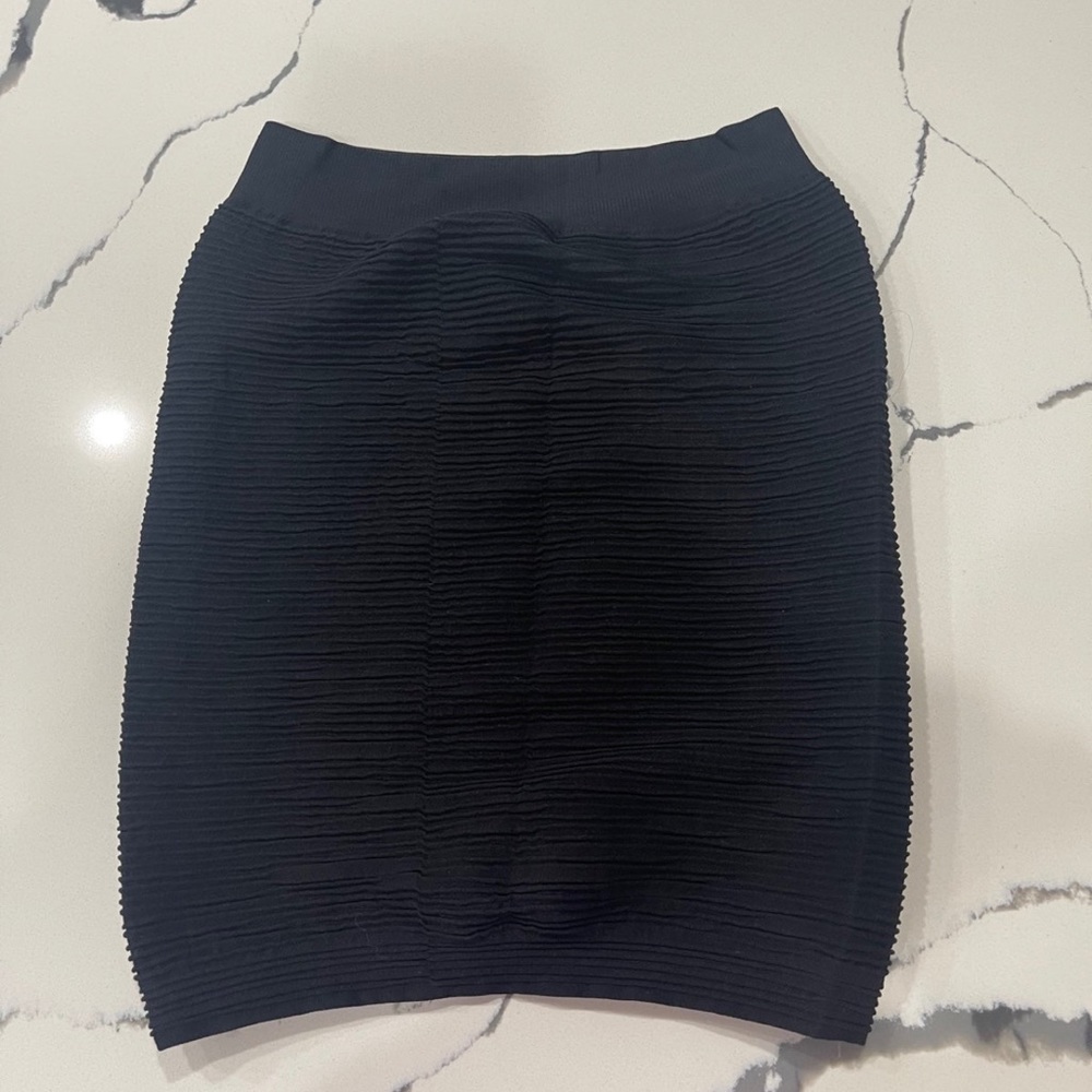 Bebe ottoman black ribbed skirt